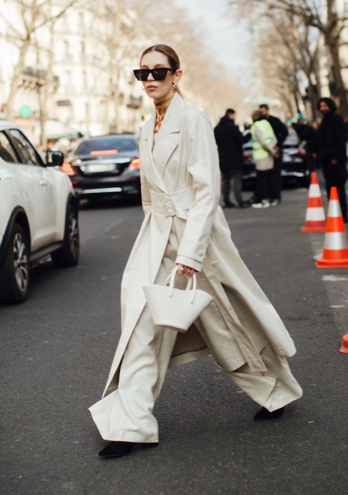 PFW Fall 2022 Street Style #44