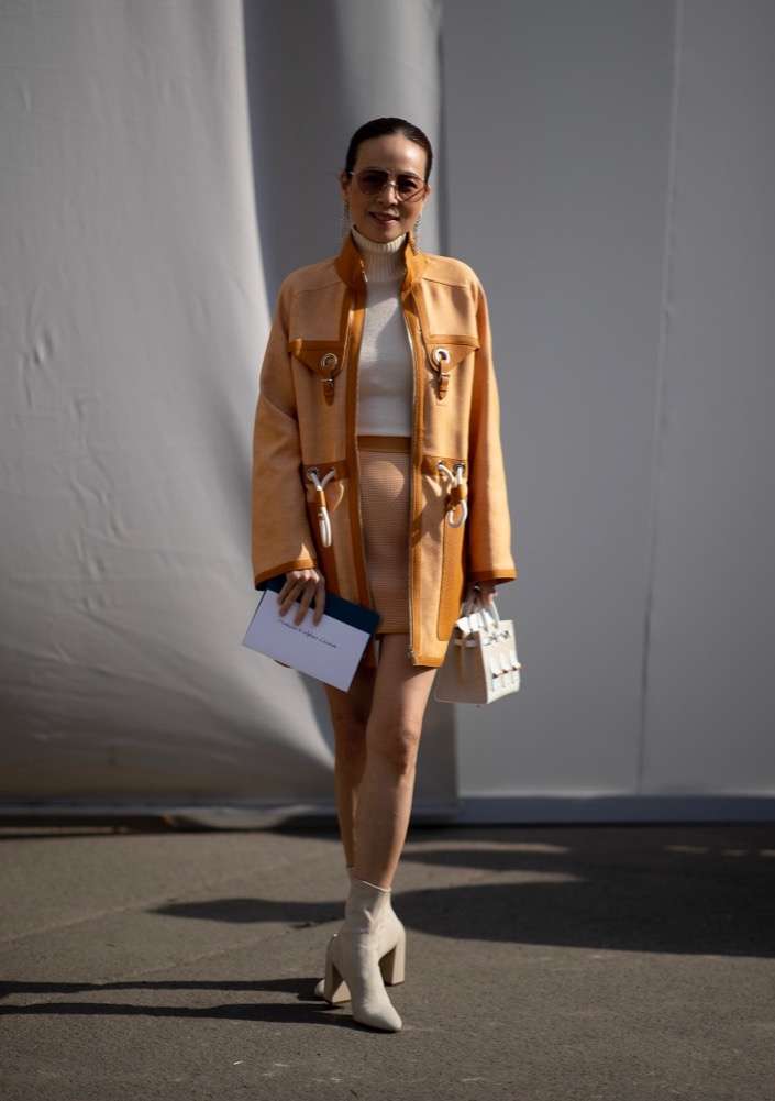 PFW Fall 2022 Street Style #96