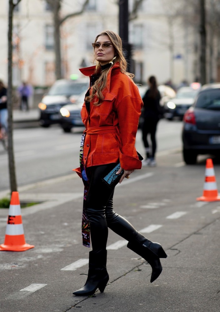 PFW Fall 2022 Street Style #42