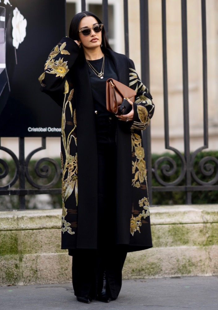 PFW Fall 2022 Street Style #108