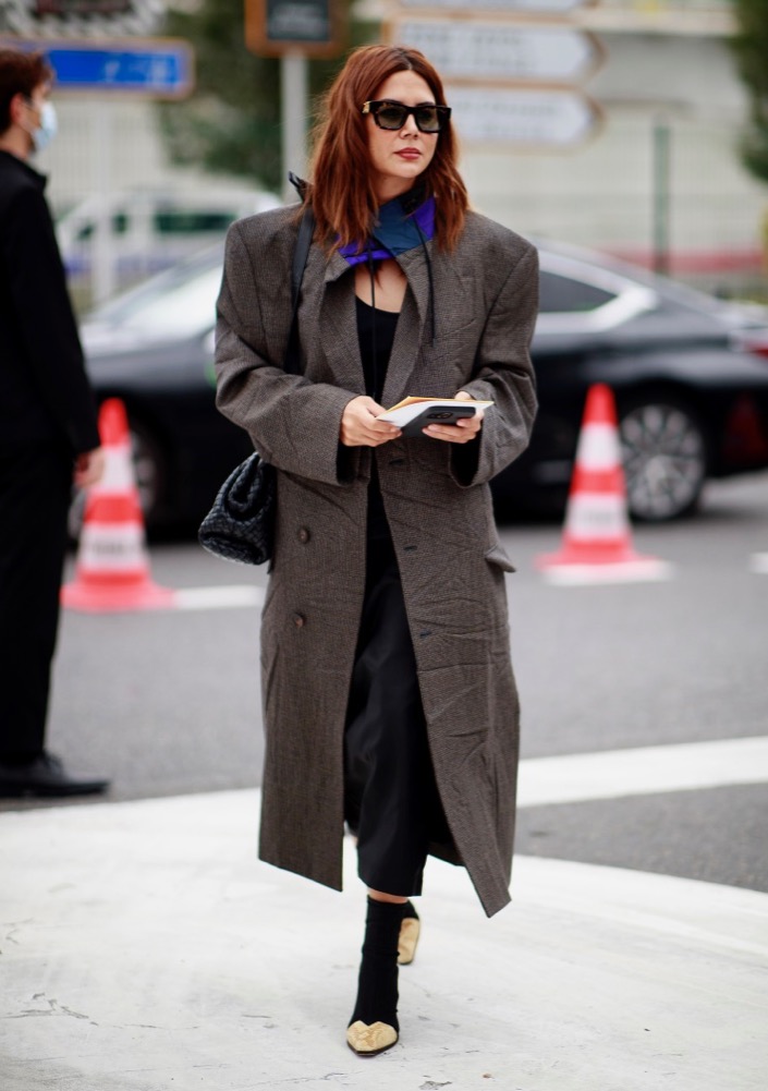 PFW Spring 2022 Street Style #61