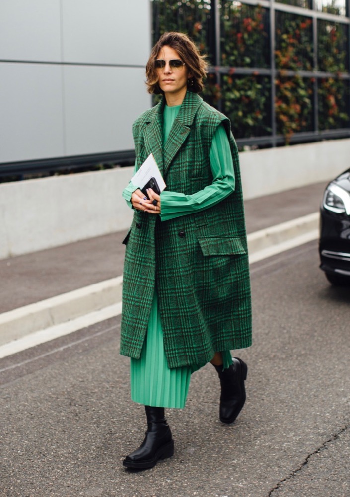 PFW Spring 2022 Street Style #56