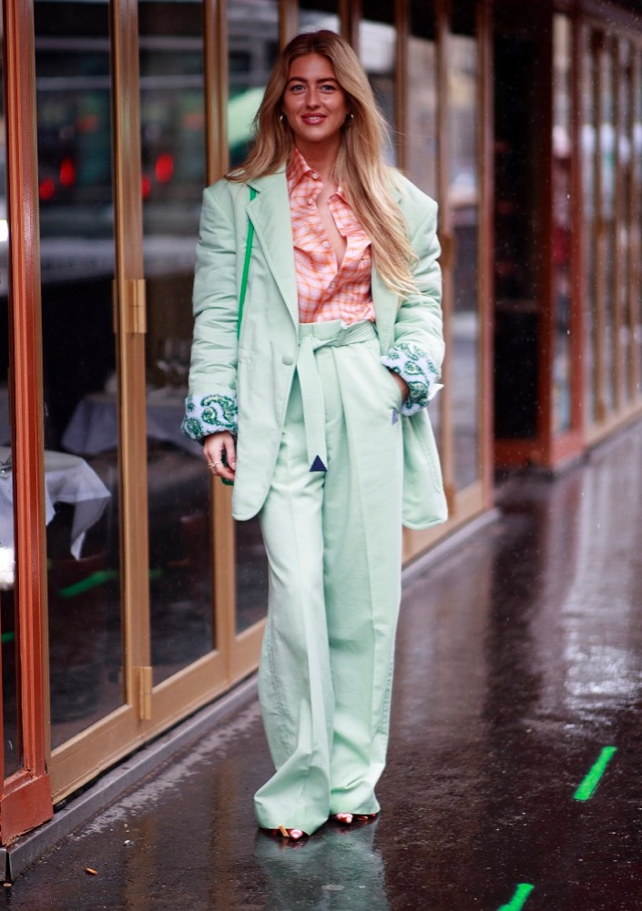 PFW Spring 2022 Street Style #10