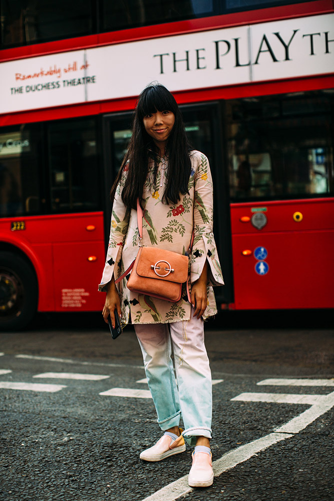 The Women of Men's Fashion Week Street Style, Spring 2019 #16