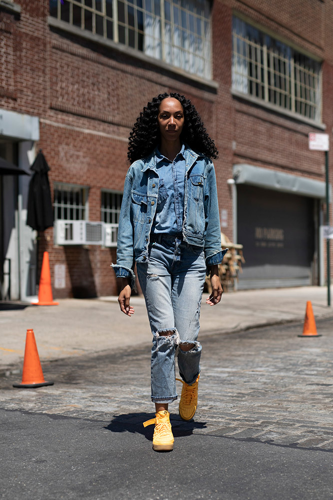 The Women of Men's Fashion Week Street Style, Spring 2019 #44