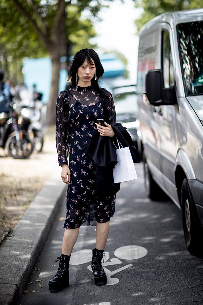 The Women of Men's Fashion Week Street Style, Spring 2019 #89