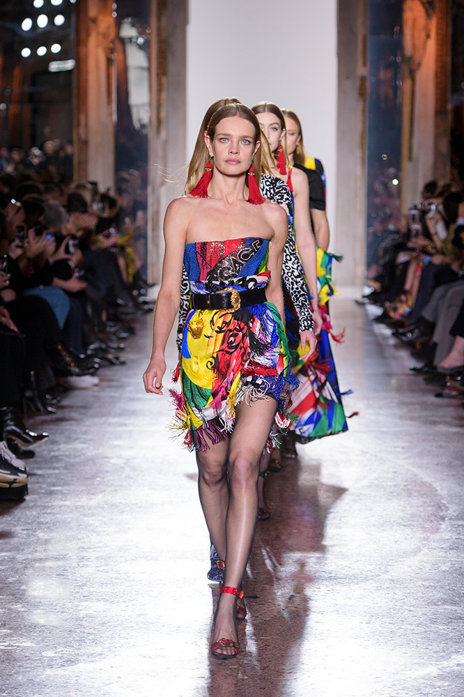 Versace Fall 2018 #57