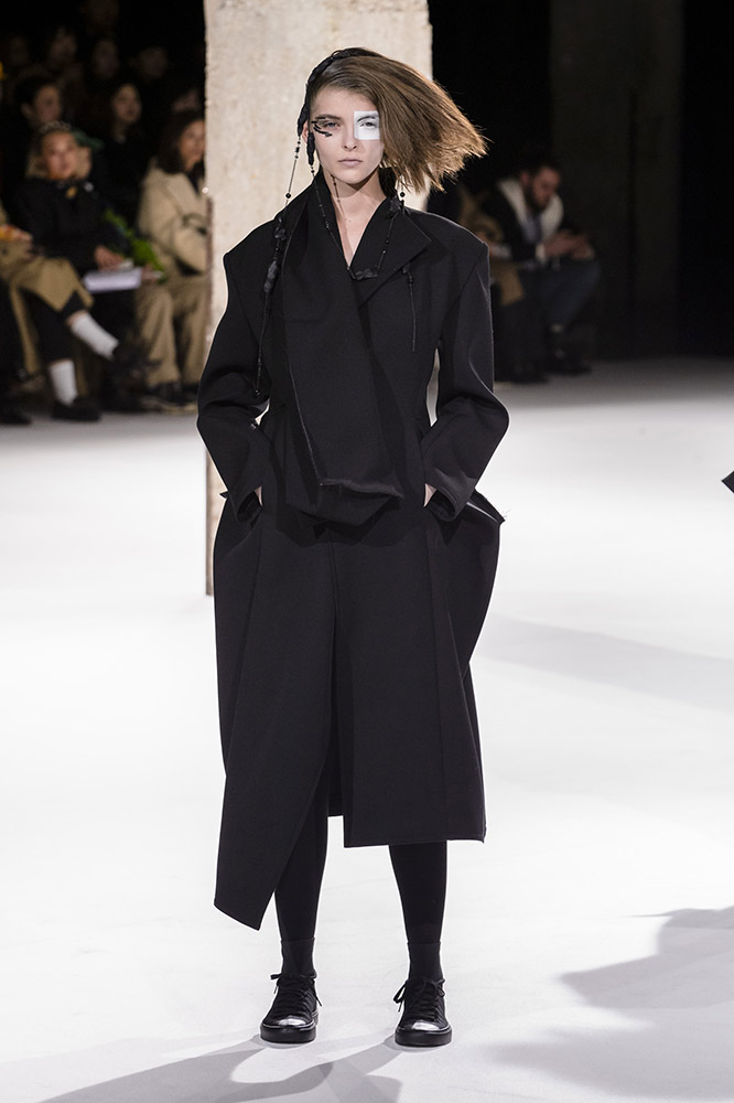 Yohji Yamamoto Fall 2018 #15