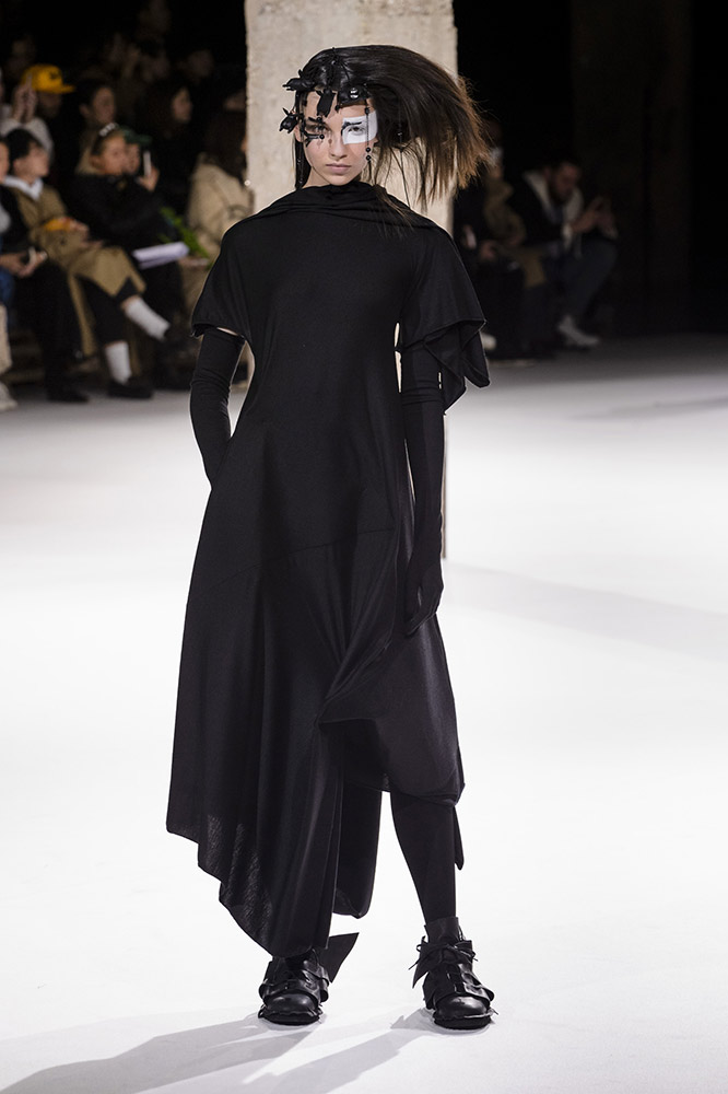 Yohji Yamamoto Fall 2018 #17