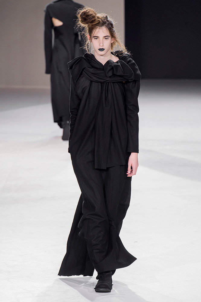 Yohji Yamamoto Fall 2019 #10