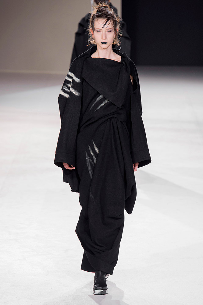 Yohji Yamamoto Fall 2019 #25